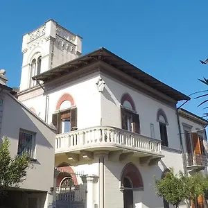 Torre Della Darsena Viareggio